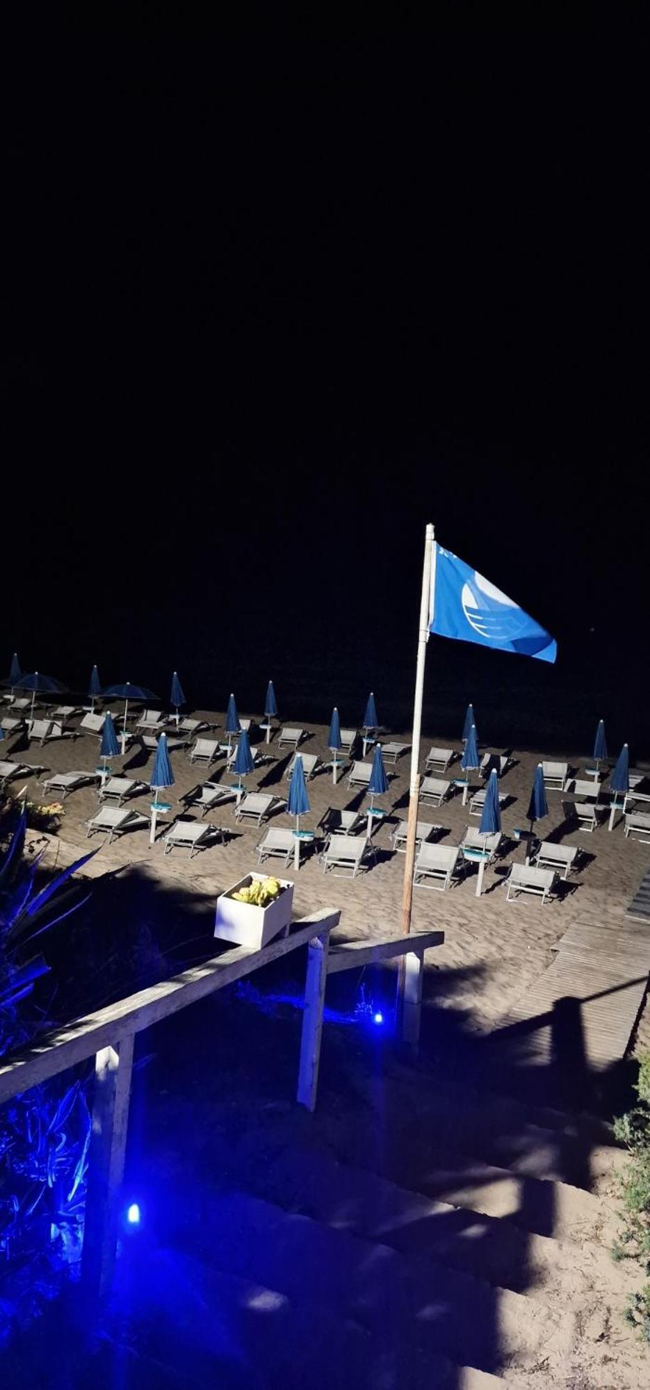 Hotel Caraibisiaco Sul Mare San Pietro in Bevagna Buitenkant foto