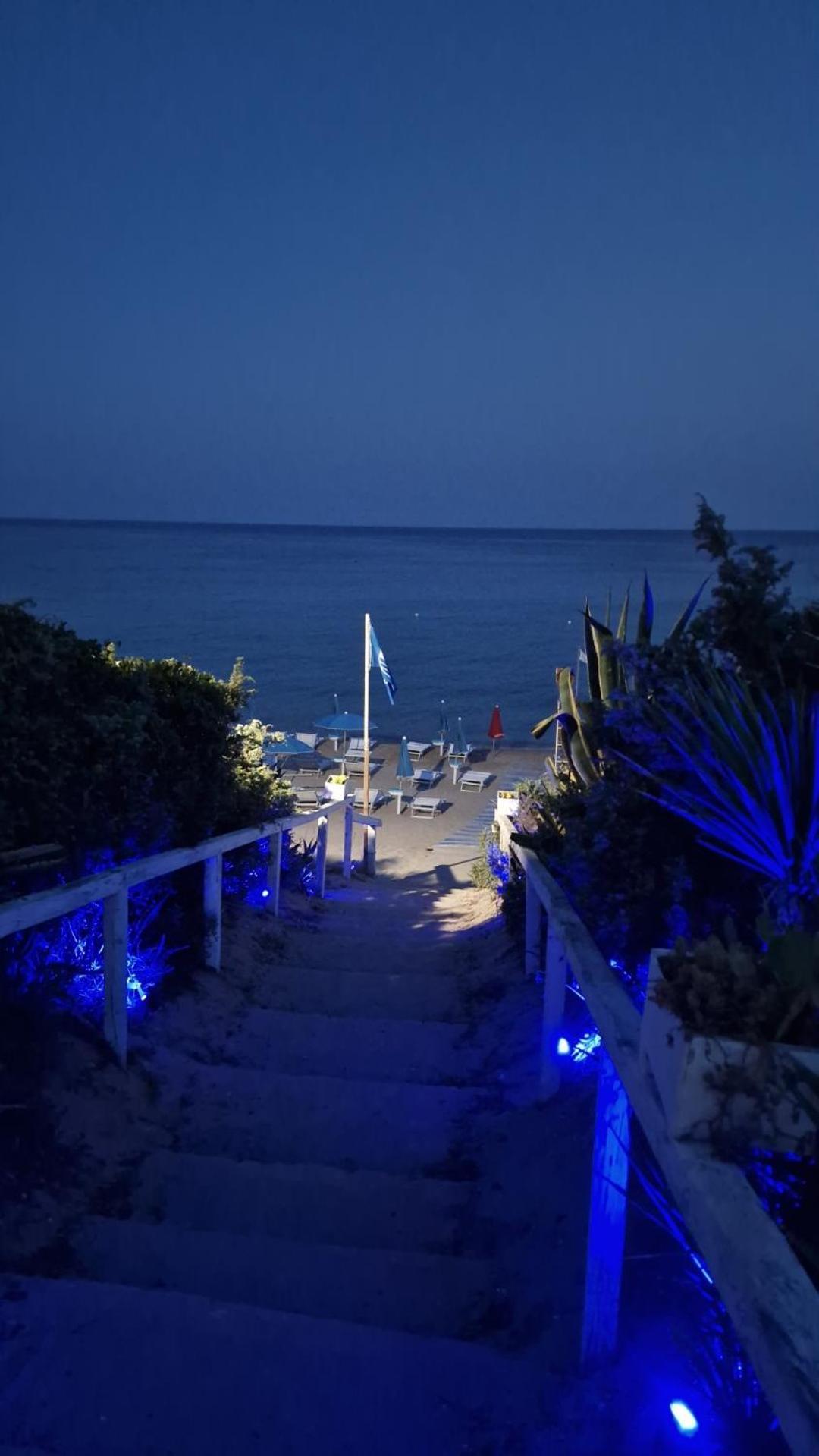 Hotel Caraibisiaco Sul Mare San Pietro in Bevagna Buitenkant foto