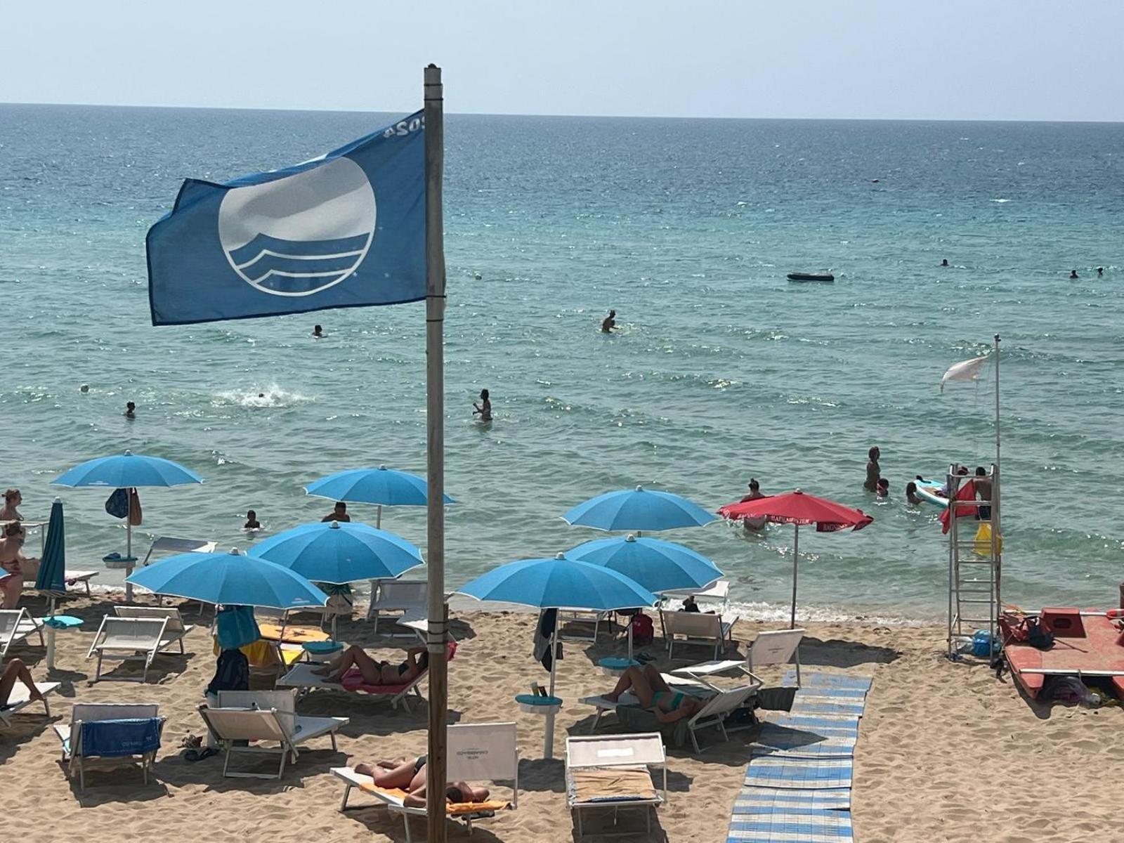 Hotel Caraibisiaco Sul Mare San Pietro in Bevagna Buitenkant foto