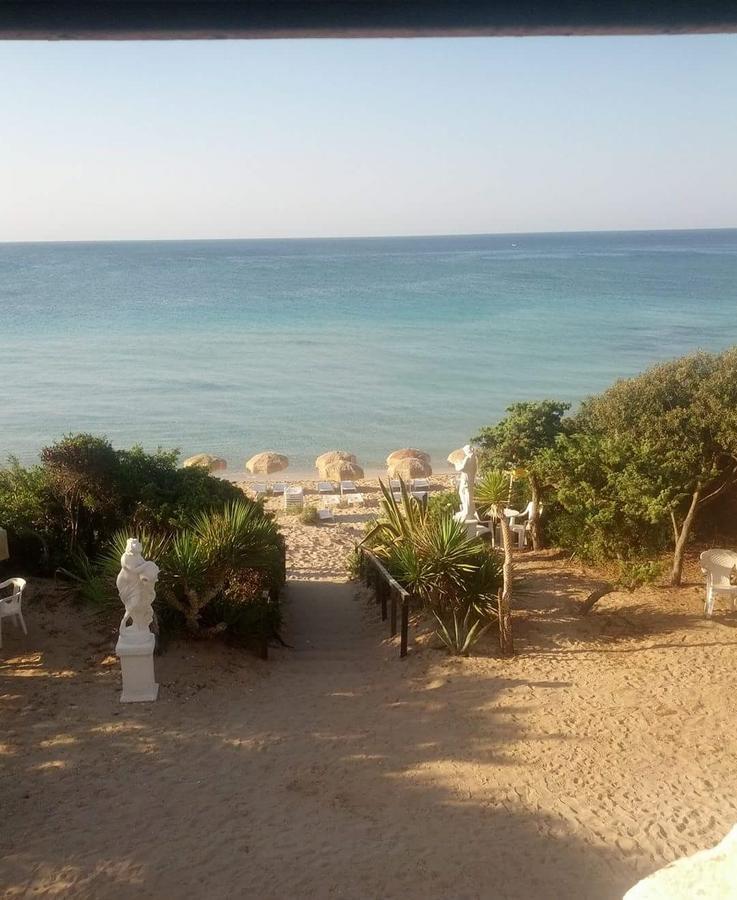 Hotel Caraibisiaco Sul Mare San Pietro in Bevagna Buitenkant foto