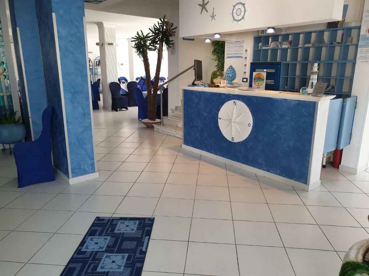 Hotel Caraibisiaco Sul Mare San Pietro in Bevagna Buitenkant foto
