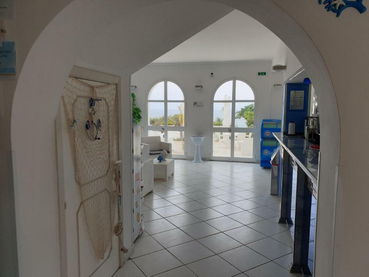 Hotel Caraibisiaco Sul Mare San Pietro in Bevagna Buitenkant foto